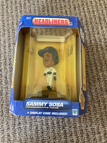 1998 Sammy Sosa Headliners Commemorative Figure Chicago Cubs Cover