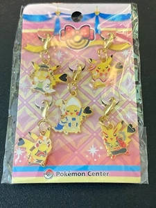 Pokemon Center Pikachu Cosplay Libre Belle Rockstar Metall Schlüsselanhänger Charm Neu - Bild 1 von 1