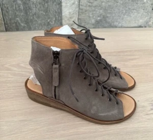Anthropologie Geewawa lace up sandals size 41 gray taupe - Picture 1 of 8