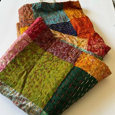 TAJ HOTEL MEZCLA SEDA PATCHWORK TIRO ROJO/MULTI ABSOLUTAMENTE PRECIOSO 50” X 70” NUEVO CON ETIQUETAS Foto 1 de 4