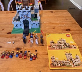 LEGO 6080 King's Castle Lion Knights 1984 Vintage without Box  USED Read Descrip