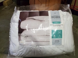 JCPenney Down Alternative Comforter - Picture 1 of 4