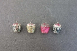 Lote de 4 adornos antiguos alemanes pequeños adornos de árbol de plumas 2 - Imagen 1 de 4