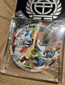 TRISTAN EATON Peace Under Fire Slice Volume 2 S/N In Hand LE XXX/600 SOLD OUT! - Bild 1 von 3