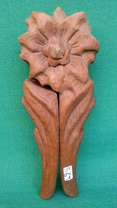 VECCHIO SCHIACCIANOCI SPACCANOCI ARTIGIANALE IN LEGNO INTAGLIATO VINTAGE. N° 56J - Foto 1 di 9