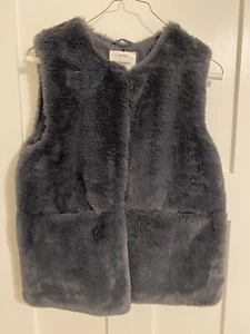 Zara Outerwear Collection Charcoal Dark Gray Faux Fur Girls Kids Vest 11/12 - Picture 1 of 4