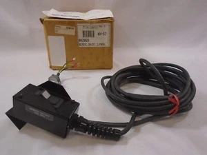 *NEW* MILLER ELECTRIC KH-52 / 042869 REMOTE ON/OFF SWITCH - Picture 1 of 7