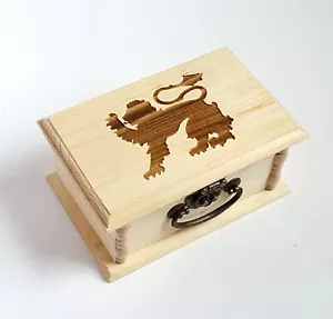 Löwe Deko Holzkiste Gratis Gravur Personalisierung, Geschenk für Jungen - Bild 1 von 10