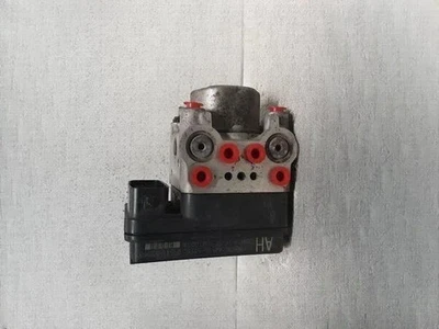 Toyota Yaris ABS 2007-2009 conjunto de bomba de actuador de freno antibloqueo sedán 1,5 L OEM Foto 1 de 4