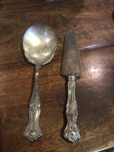 2 Pcs 1847 Rogers Vintage Grapes Large Berry Serving Spoon & Cake Knife - Picture 1 of 7