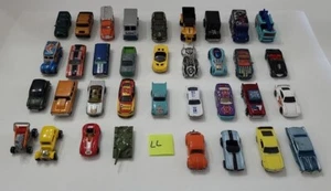 Vintage Diecast Cars Trucks Lot Of 35 Hotwheels Matchbox Welly Maisto More ⬇️ LL - Picture 1 of 24