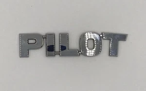 03 04 05 06 07 08 HONDA PILOT OEM CHROME REAR GATE LID CHROME EMBLEM LOGO BADGE - Foto 1 di 9
