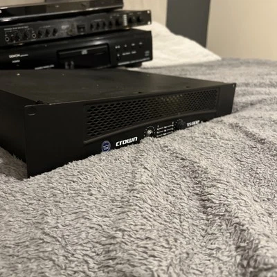 Crown XLS 202 Power Amplifier-Superb Sound - Image 1 of 2