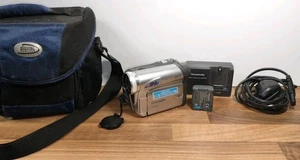Panasonic NV-GS17EB Mini DV Camcorder + Charger Full Working Order - Picture 1 of 22