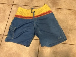 vintage QUICKSILVER men's sz 33 nylon Board Shorts surf beach skateboard dogtown - Picture 1 of 6