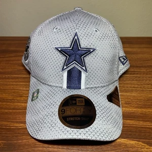 Cappello New Era Dallas Cowboys Sideline 2024 9FORTY Elasticizzato Snap Cap Grigio NUOVO - Foto 1 di 7