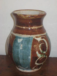 colourful english vase studio pottery - Picture 1 of 4