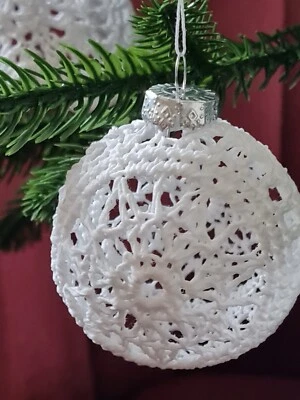 Weihnachtskugel, 5 cm, 1 Stk.,weiß, gehäkelt, Handarbeit, ohne Plastikkugel - Bild 1 von 4
