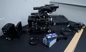 Sony PMW-F5 CineAlta Digital Cinema Camera with Viewfinder & Accessories - Picture 1 of 9