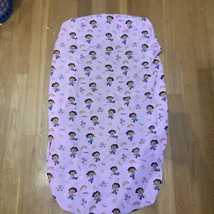Botas Dora la Exploradora Cuna Niño Sábana Ajustable Tela Rosa Viacom Nick Jr - Imagen 1 de 4