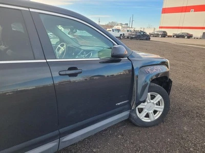 Conjunto de puerta delantera derecha usado se adapta a: 2014 GMC Terrain delantero derecho grado A Foto 1 de 4