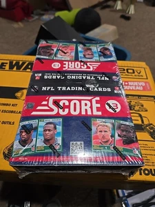 Sealed 2013 Score Football Cards Hobby Box - Picture 1 of 9