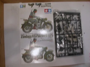 Tamyia 35023-500   Zündapp KS750 BMW R75   1/35  ungebaut - Bild 1 von 1