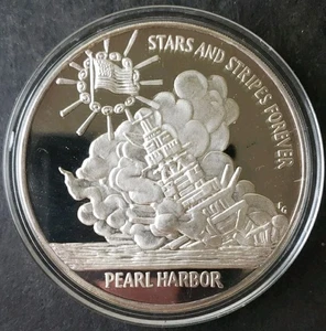 Redondo en cápsula Pearl Harbor de plata de 3 oz - Imagen 1 de 2