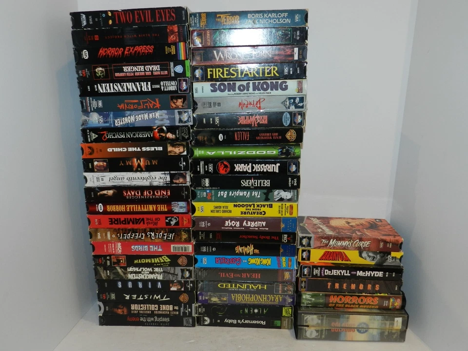 Huge lot of 50 VHS Movies Films HORROR Lots w/ Sleeves - Image 1 of 4