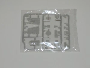 REVELL F/A-18E SUPER HORNET 04994 ⭐PARTS⭐ SPRUE S-COAMING+COCKPIT SIDES+MORE 1/4 - Picture 1 of 3