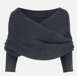 Neu mit Etikett Freya Harper eleganter dunkelgrauer Strickschal Einheitsgröße - mehrere Möglichkeiten zu tragen - Bild 1 von 14