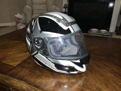 Casco de motocicleta KBC Galaxy cara completa negro plateado - talla grande Foto 1 de 4