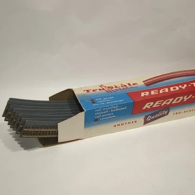 Tru-Scale HO READY-TRACK 20"R Curved - 8 Pieces Complete Circle NS Open Box - Image 1 of 4