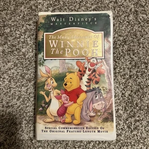 Walt Disney VHS Masterpiece Collection The Many Adventures of Winnie the Pooh - Picture 1 of 4