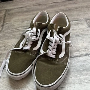 Vans Pro Mens Size 7.5 Skateboard Shoe Sneaker Green Suede/canvas Ships Free - Picture 1 of 6