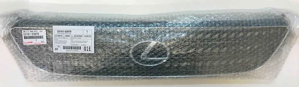 LEXUS OEM FACTORY FRONT GRILL 2001-2005 IS300 - Image 1 of 1