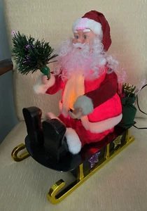 Fibra Óptica SANTA en Trineo 16" Navidad, se mueve, canta campanas luces usadas en excelente estado - Imagen 1 de 7
