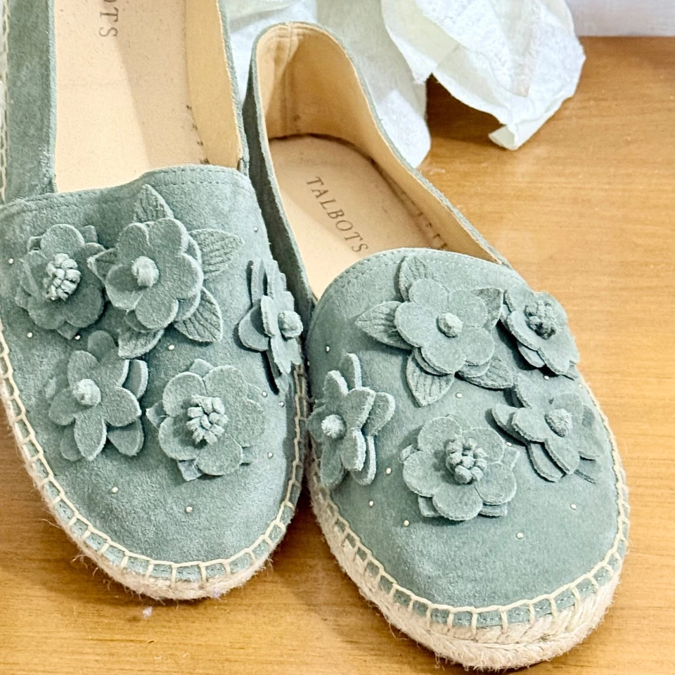 Alpargatas de gamuza Talbots para mujer 8M verde 3D flores cabaña hada caprichoso perfecto Foto 1 de 4