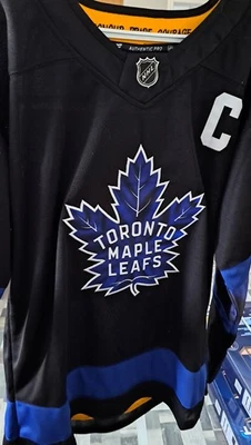 NHL TORONTO MAPLE LEAFS #34 Matthews Hockey Jersey, L Size New - Image 1 of 4