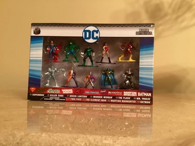 Jada DC Comics 10-Piece Set Nano Metalfigs Metal Mini Figures - image 1 of 2