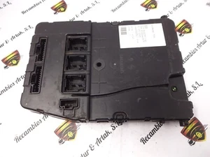 Schachtel Der Sicherungen Renault Megane 8200351182 S118400150J 8200440675 - Picture 1 of 3