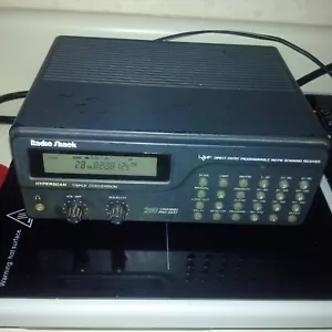 RadioShack Pro - 2037 Direct Entry 200 Channel Scanner - Zdjęcie 1 z 4