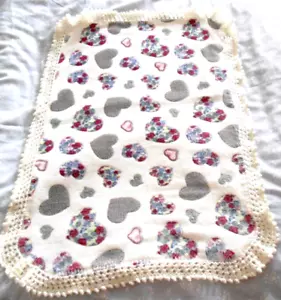 New Fleece Cream Baby Blanket, with hearts, Light-cream hand-knitted Frill - Picture 1 of 3