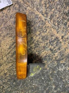 Front Lamp DODGE DURANGO Left 97 98 99 00 01 02 03 - Picture 1 of 5