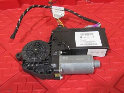 2004-2007 Volkswagen Touareg OEM passenger side front window motor 04 05 06 07 - Image 1 of 3