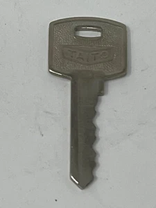 NOS Taito Service Key #8000 - Picture 1 of 3