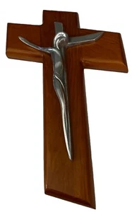 Pewter y Madera “Good Triumphed Evil” Contemporary 12” Serpentine Cross Crucifix - Picture 1 of 9