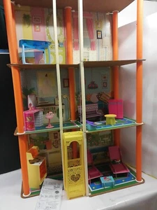 BARBIE MATTEL TOWN HOUSE CASA DELLE BAMBOLE CON ASCENSORE HOUSE DOLL VINTAGE - Foto 1 di 14