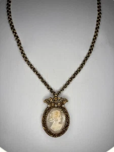 Vintage FLORENZA Crown topped Carved Shell Cameo Brooch Pendant Necklace  - Picture 1 of 6