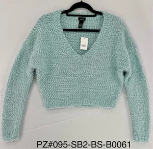 NWT Women’s light Blue V Neck Cropped Sweater Loose Fit Casual Sz XS - Picture 1 of 7